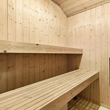 Σπίτι διακοπών In With Sauna *