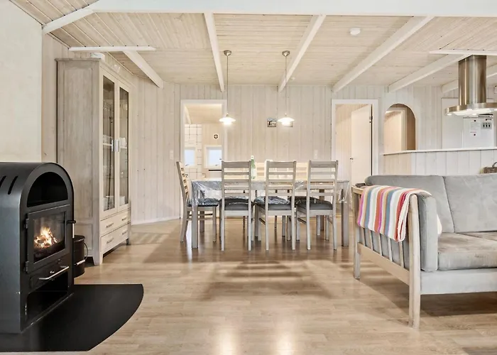 In With Sauna Semesterbostad