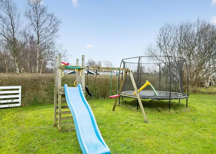 Сasa de vacaciones In With Sauna Ebeltoft